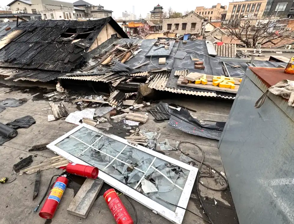  防水施工不當，一網(wǎng)紅店起火！